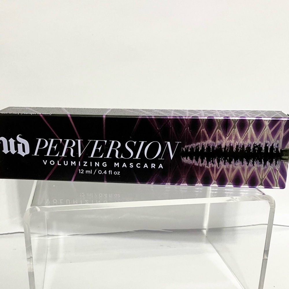 Urban Decay Perversion Volumizing Mascara - Picture 2 of 3